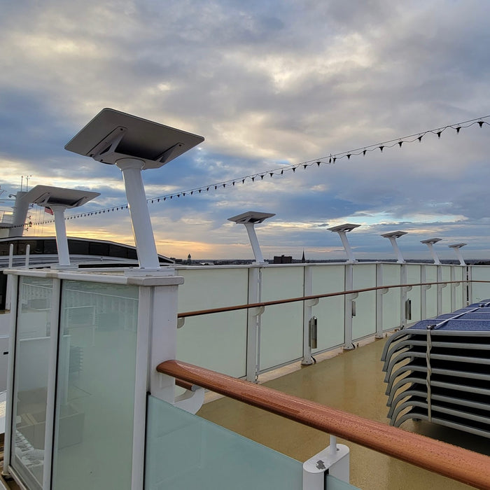 Seaview mounts mounting Starlink on Norwegian Cruise Lines Breakaway Ship