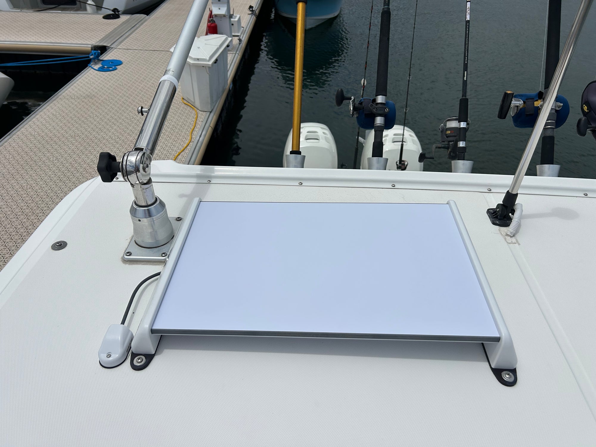 Starlink Standard Gen 3 Surface Mount for car and marine use.