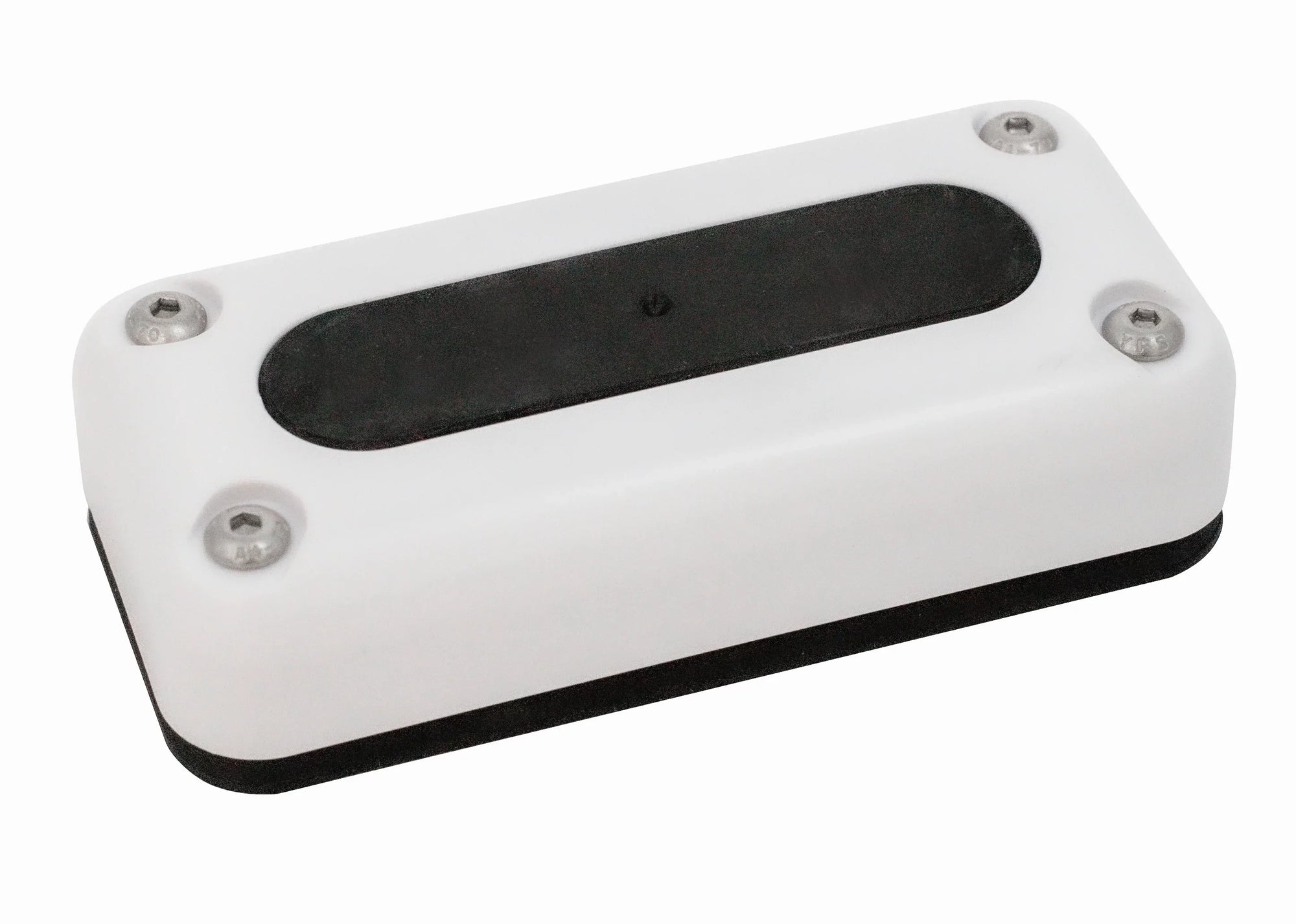 Seaview standard vertical cable entry, waterproof and impact-resistant design.