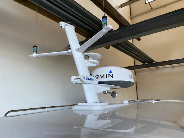 Custom Seaview mast with communication equipment for Back Cove 34O yacht.