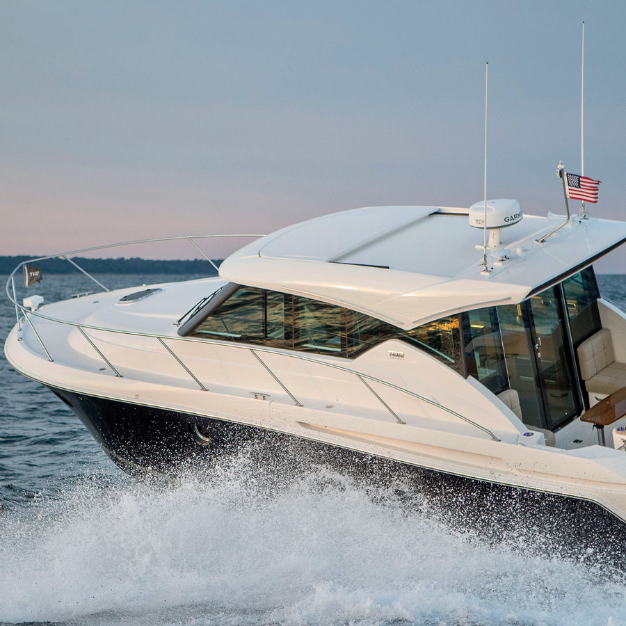 Seaview mount for Garmin radar on Tiara 39 Coupe