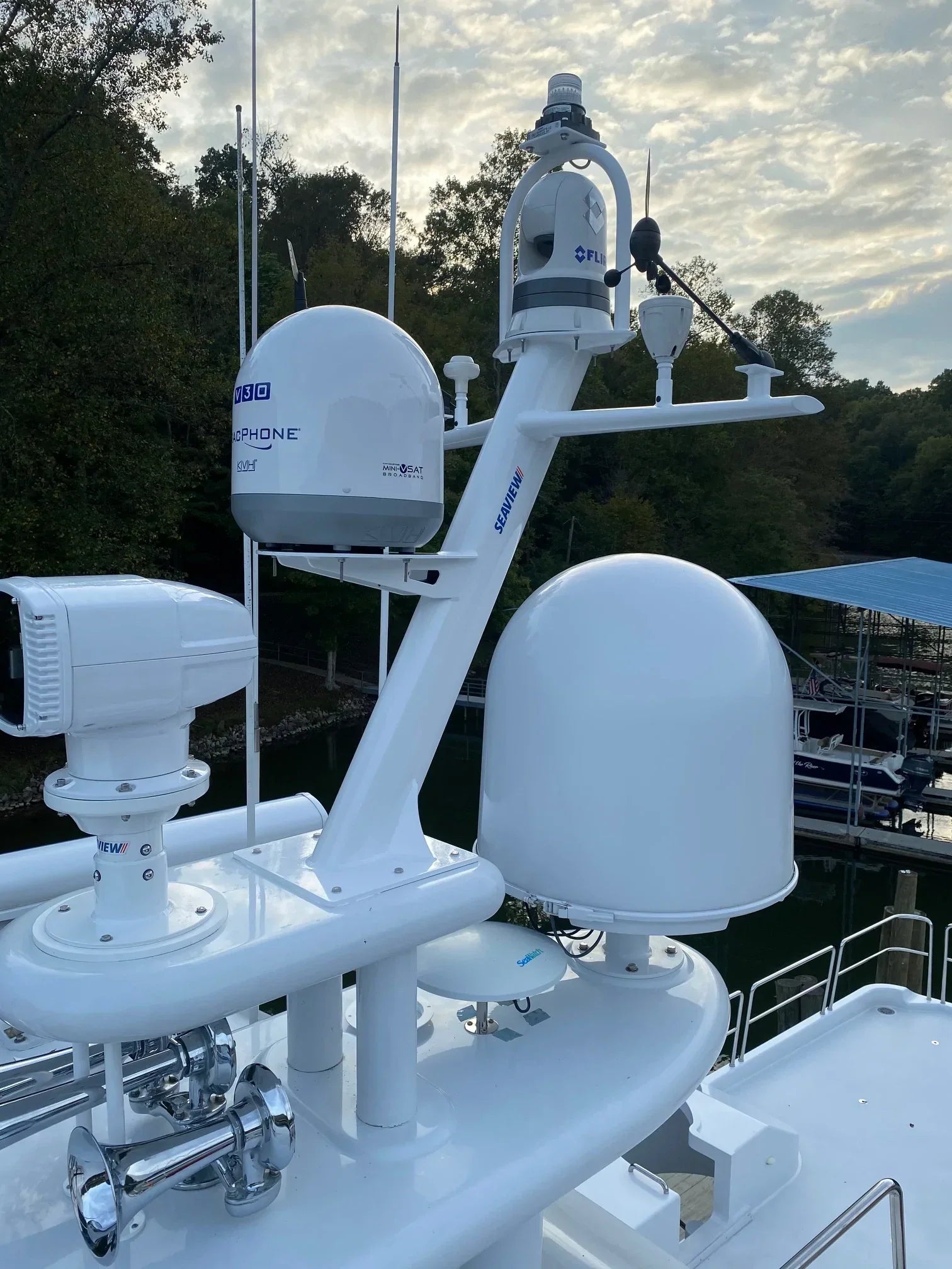 Seaview custom Model #82 mast with spreaders for marine electronics.